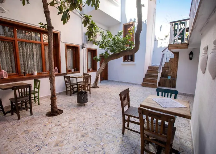 Lily Town Boutique Hotel