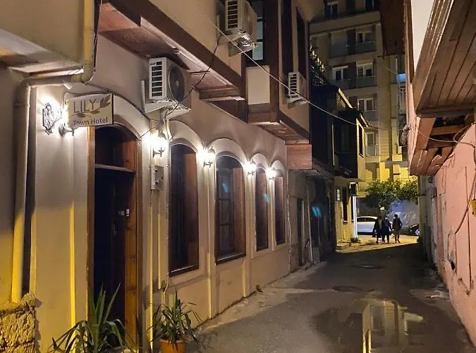 Lily Town Boutique Hotel
